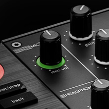 CONNECT YOUR MICROPHONE