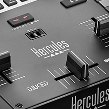 PLAY DIFFERENTLY WITH THE CROSSFADER